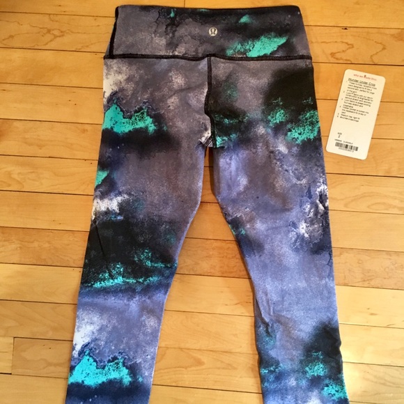 lululemon wunder under crop RARE milky way size 2 - Picture 4 of 9